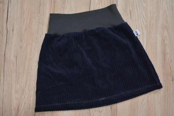 Rock aus Cord Gr.98
