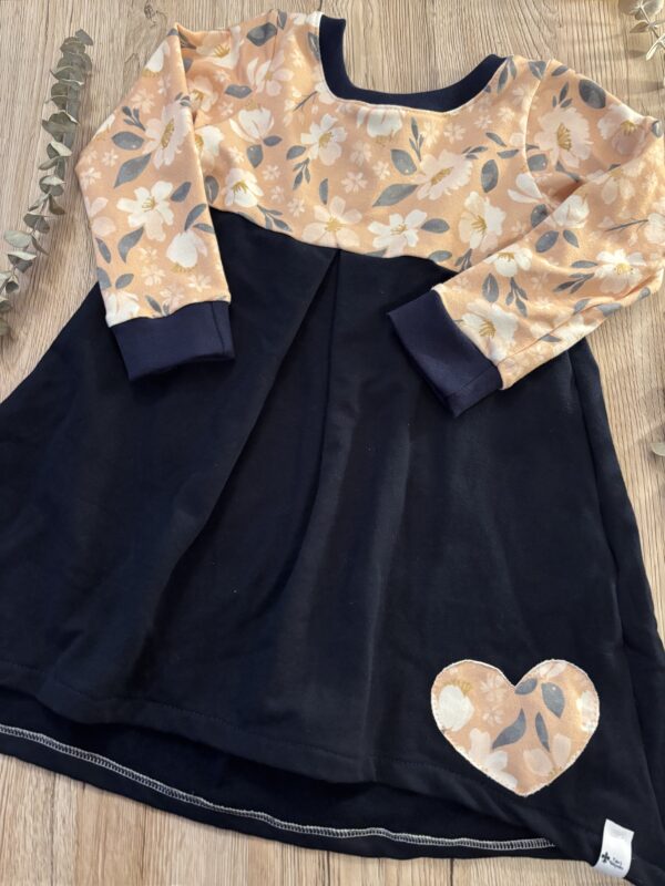 Kleid aus French Terry Gr. 98